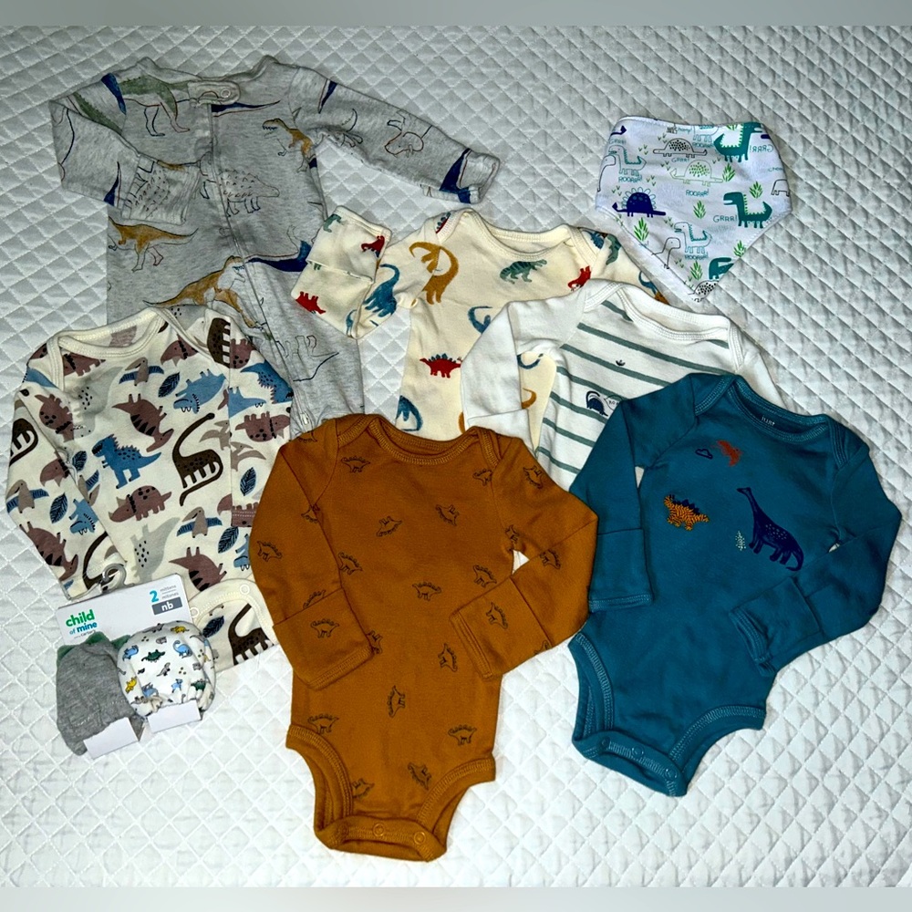 Carter’s Lot (8) Infant Boys Dino Dinosaur Themed Sleeper + One Pieces Newborn